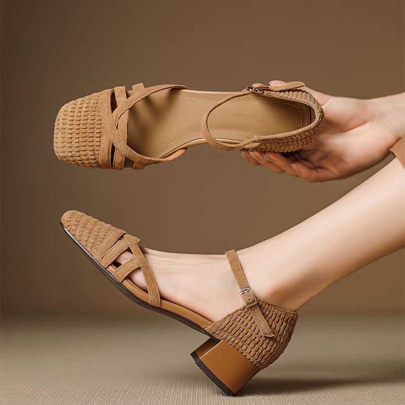 الرجعية نسج صنادل عالية الكعب  - مراجعة Ankle Strap Attachment وسعره