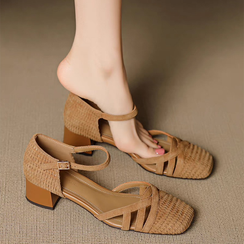 الرجعية نسج صنادل عالية الكعب  - مراجعة Ankle Strap Attachment وسعره