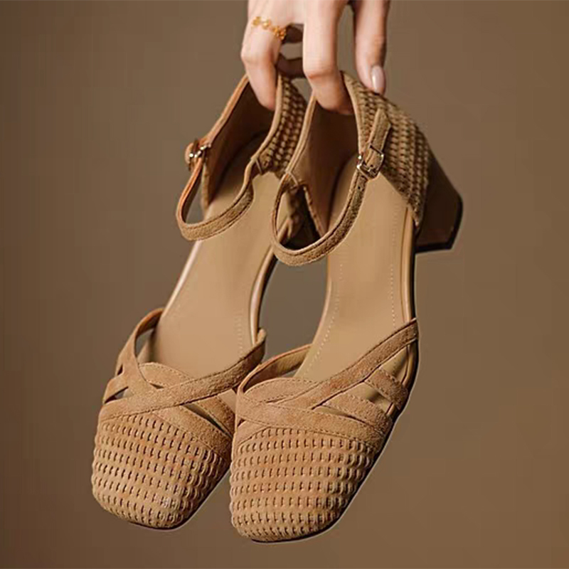 الرجعية نسج صنادل عالية الكعب  - مراجعة Ankle Strap Attachment وسعره