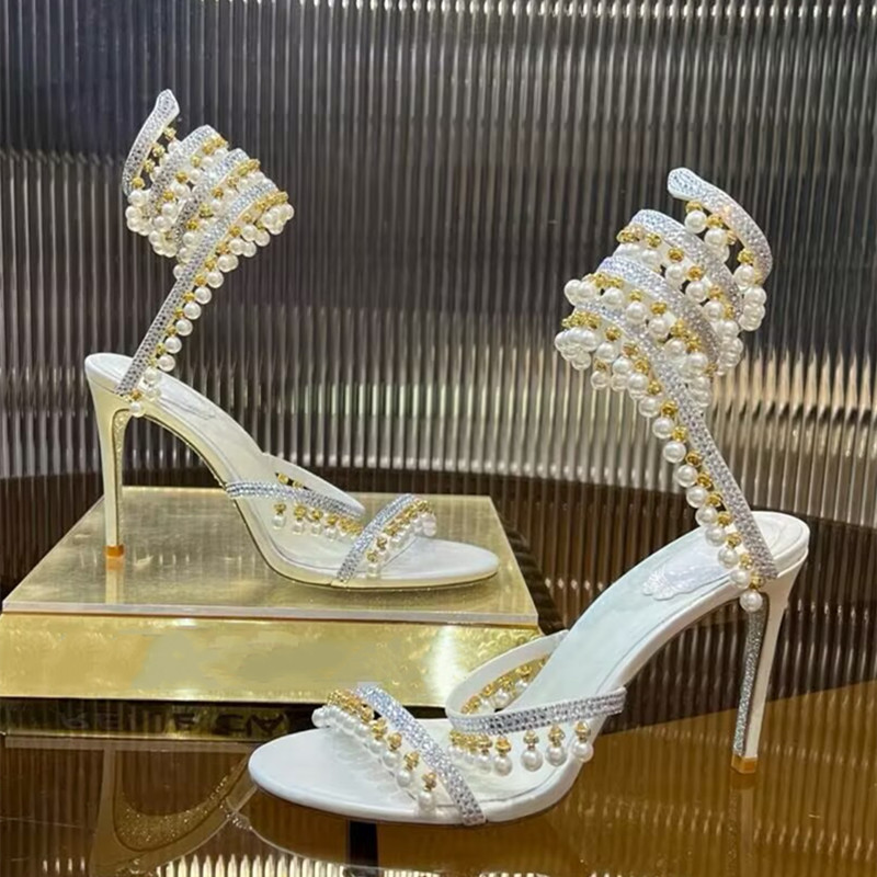 صنادل نسائية فاخرة مزينة بالأح - مراجعة Ankle Strap Attachment وسعره